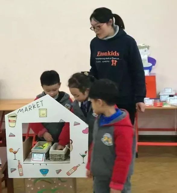 金壇校園英文自制教具制作評比 伊頓教學推動教學模型與教具的創(chuàng)新銷售